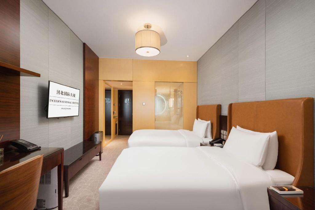 Shijiazhuang International Building Hotel Exterior photo