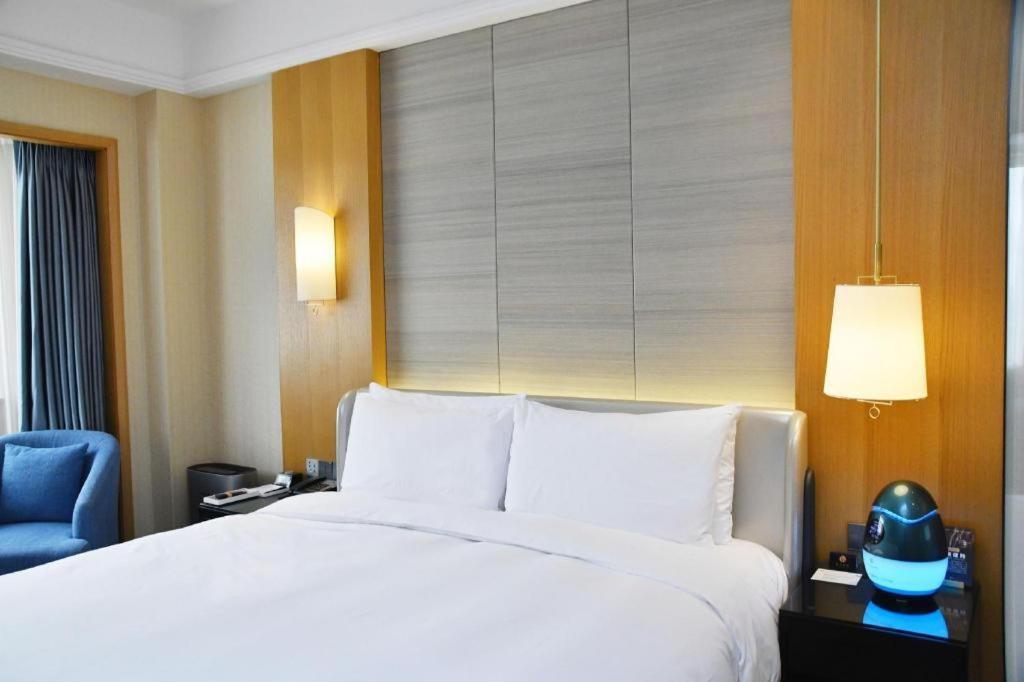 Shijiazhuang International Building Hotel Exterior photo